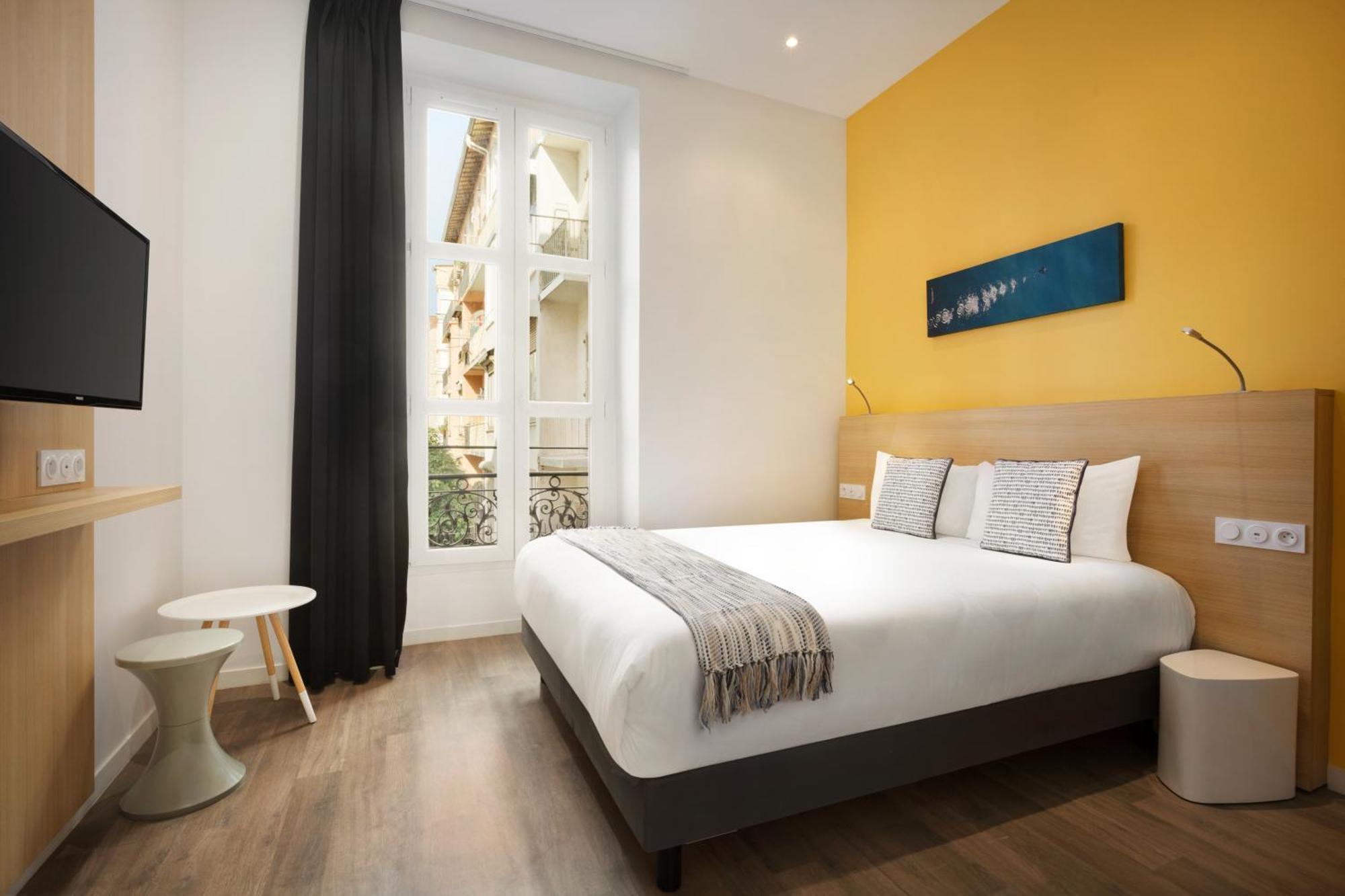 Deluxe Double Room,1103378945:JPEG